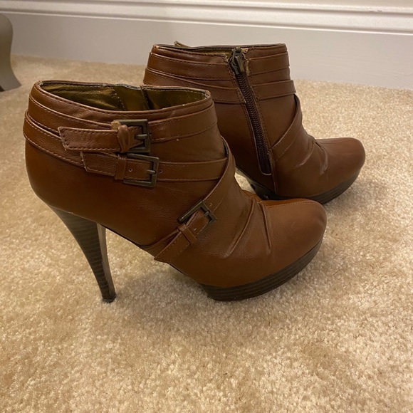 Booties - Picture 3 of 8